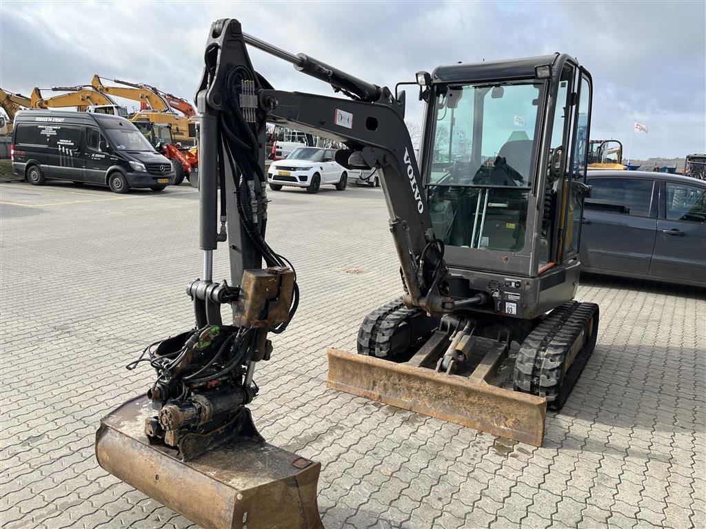 Bagger typu Volvo ECR25D Rotortilt og centralsmørring, Gebrauchtmaschine v Rønnede (Obrázek 4)