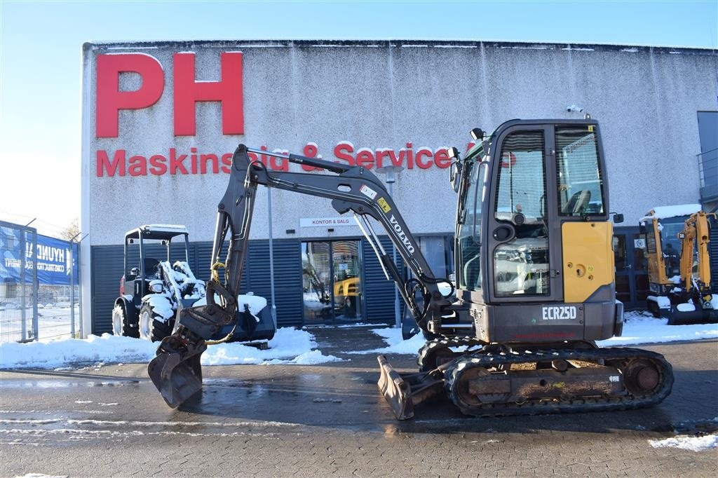 Bagger tip Volvo ECR25D, Gebrauchtmaschine in Fredensborg (Poză 1)