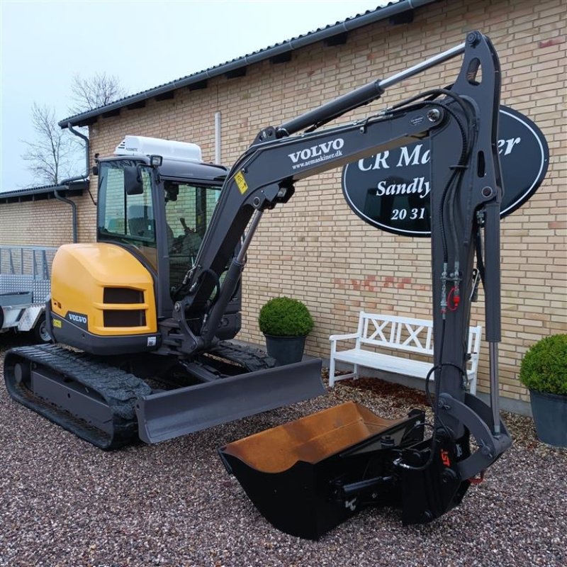 Bagger of the type Volvo ECR50D, Gebrauchtmaschine in Fårevejle (Picture 1)