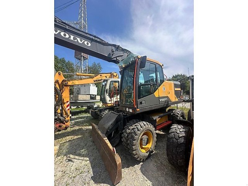 Bagger typu Volvo EW180 E, Gebrauchtmaschine v Kaunas (Obrázek 1)