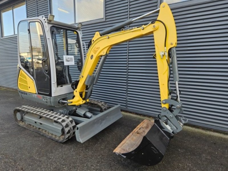 Bagger of the type Wacker Neuson et24, Gebrauchtmaschine in Fårevejle (Picture 1)