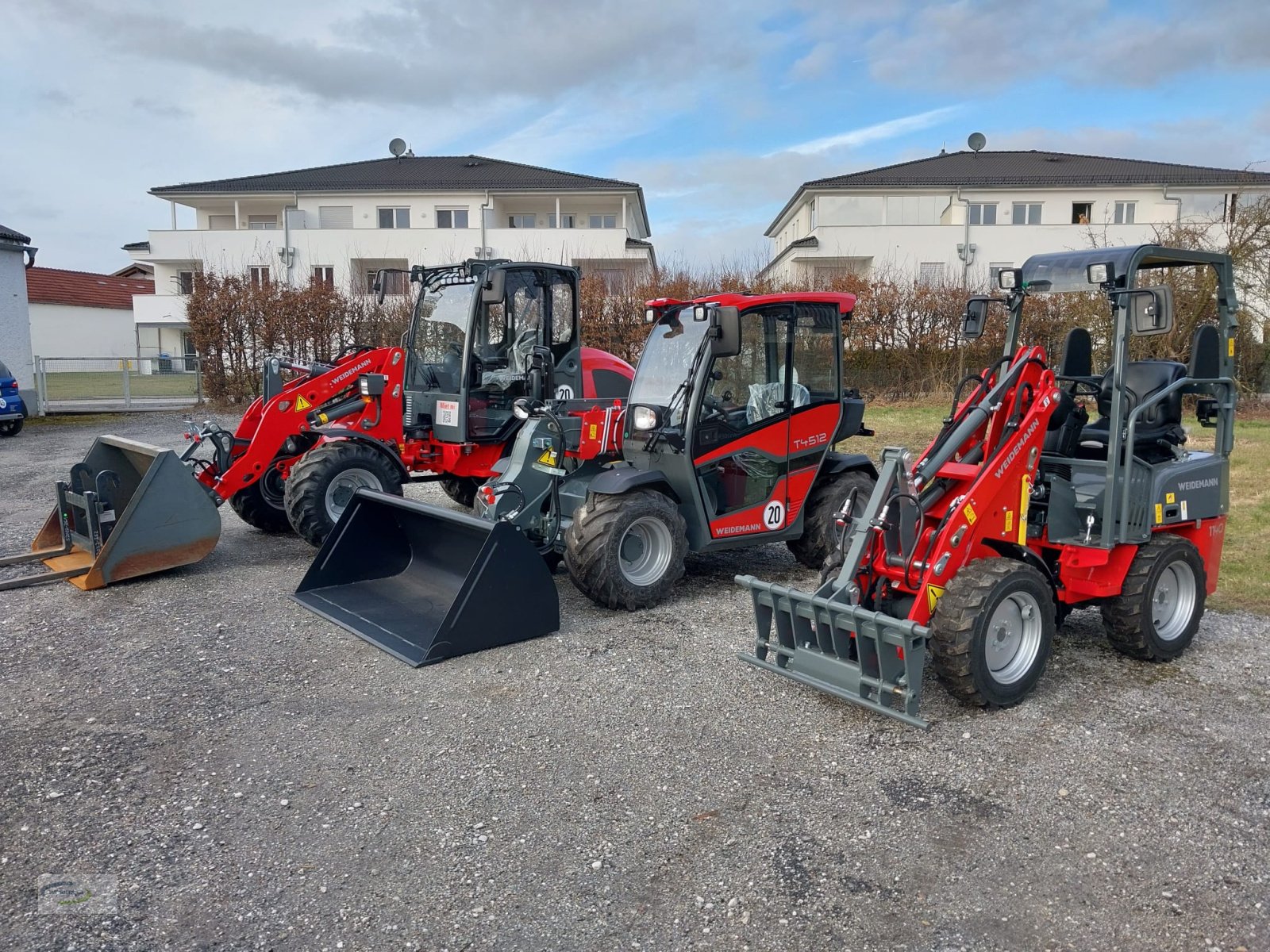 Bagger du type Weidemann / Eurocomach / Posch Bagger 1.4 to. / 2.2to. / Lader 1140 / 2080 / Holzspalter 18 to. kombiniert, Mietmaschine en Frontenhausen (Photo 3)