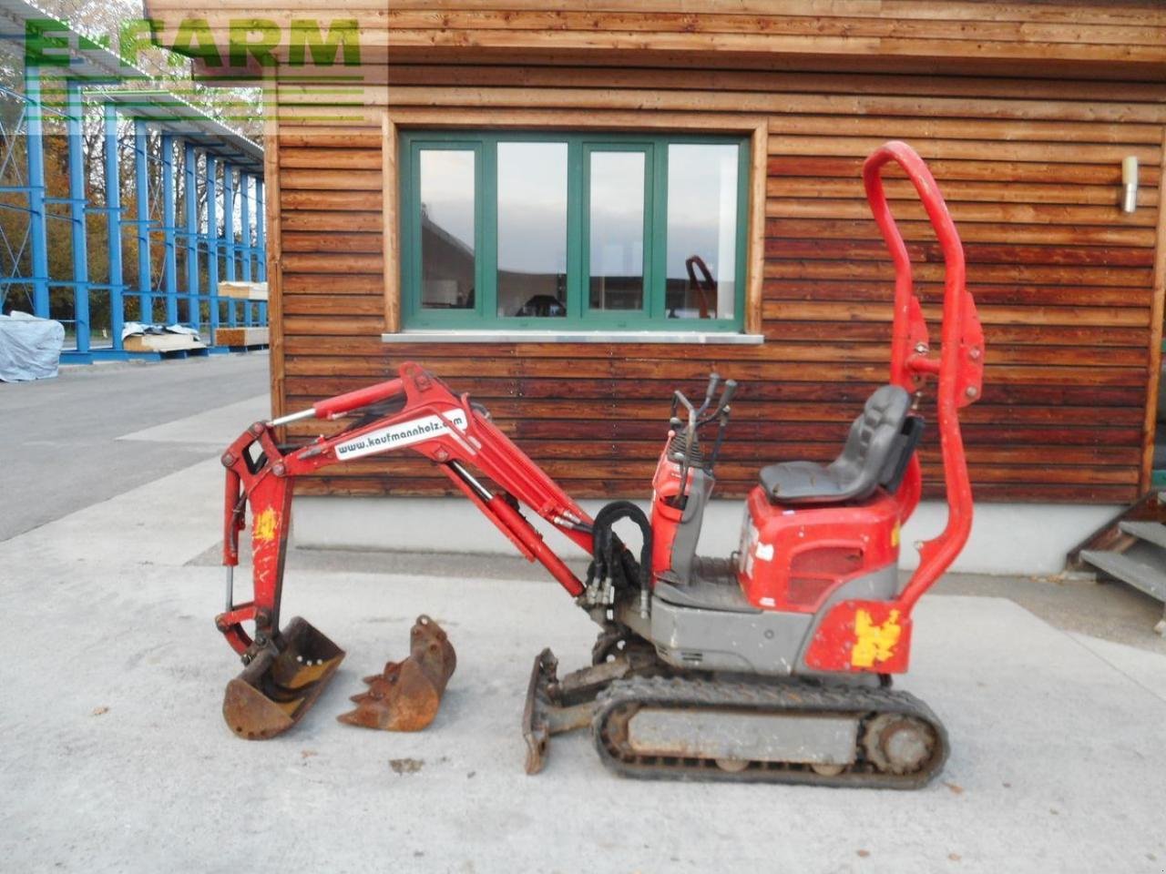 Bagger of the type Yanmar sv08 ( 1.035kg ) verstellfahrwerk + 2 löffel, Gebrauchtmaschine in ST. NIKOLAI/DR. (Picture 1)