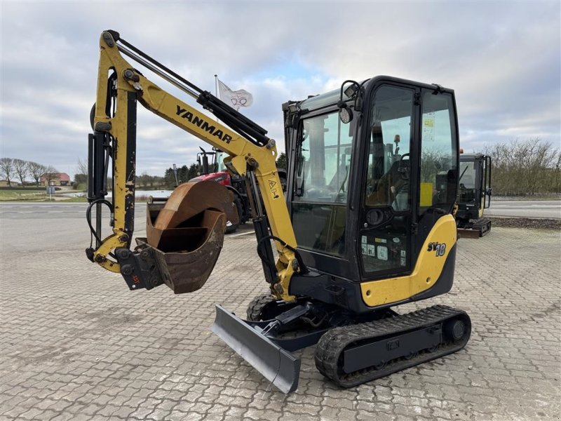 Bagger van het type Yanmar SV18 KUN 2300 TIMER!, Gebrauchtmaschine in Nørager (Foto 1)