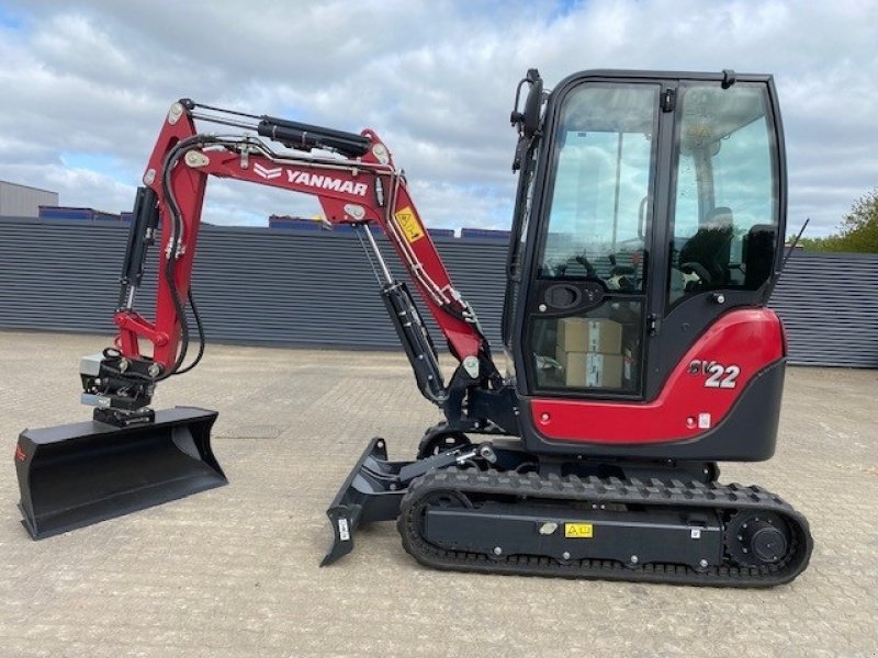 Bagger del tipo Yanmar SV22 m/ Compact Tilt Rotator CTR2, Gebrauchtmaschine en Horsens (Imagen 1)