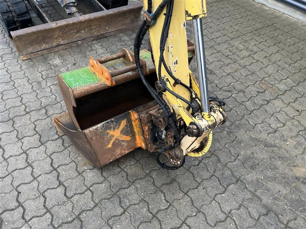 Bagger del tipo Yanmar SV22 Powertilt og centralsmørring, Gebrauchtmaschine In Rønnede (Immagine 3)