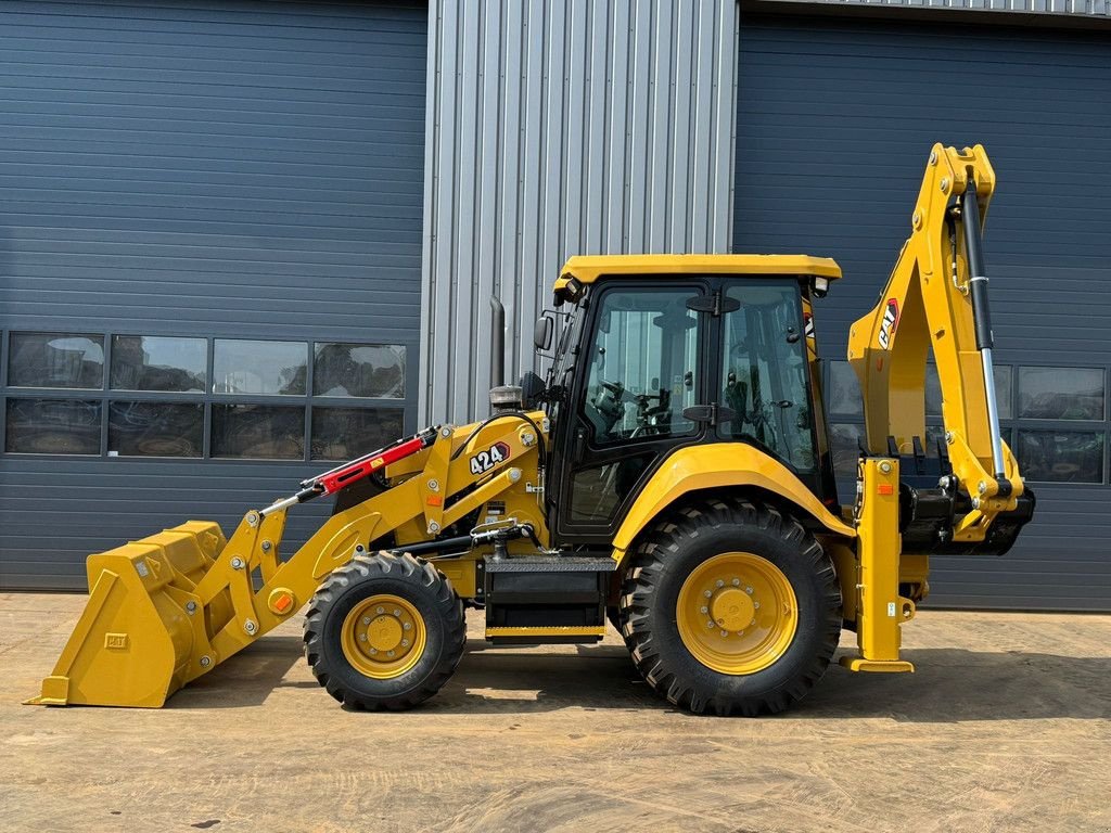 Baggerlader van het type Caterpillar 424 4x4 - Export Only, Neumaschine in Velddriel (Foto 4)