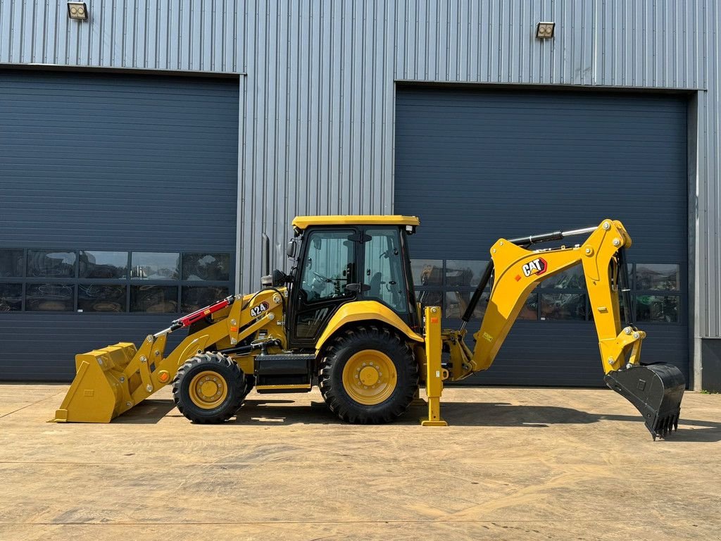 Baggerlader van het type Caterpillar 424 4x4, Neumaschine in Velddriel (Foto 1)