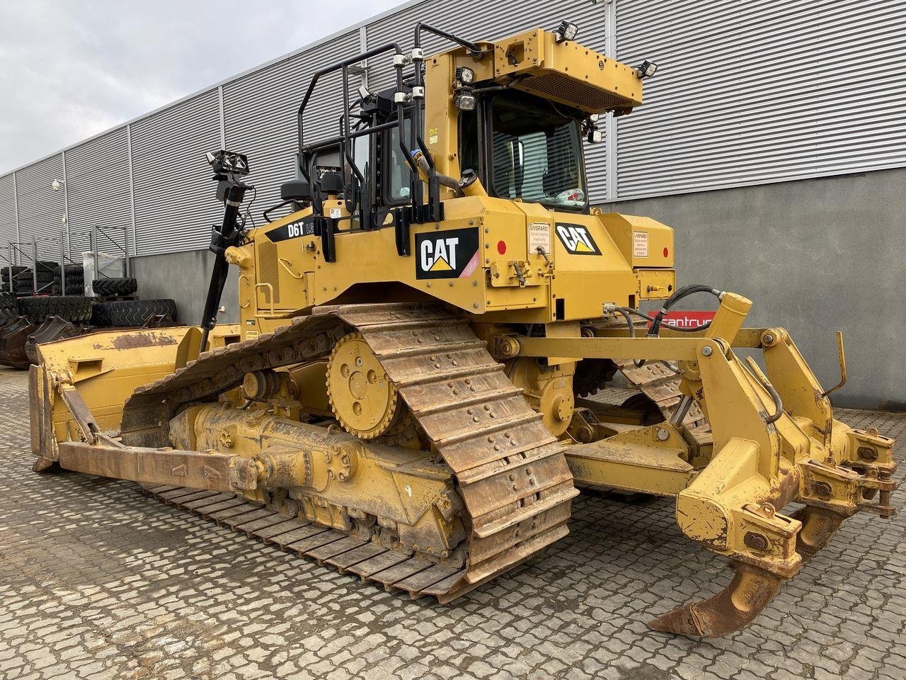 Baggerlader del tipo Caterpillar D6T LGP, Gebrauchtmaschine In Skive (Immagine 2)