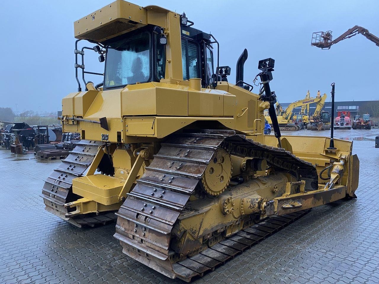 Baggerlader typu Caterpillar D6T, Gebrauchtmaschine w Skive (Zdjęcie 4)