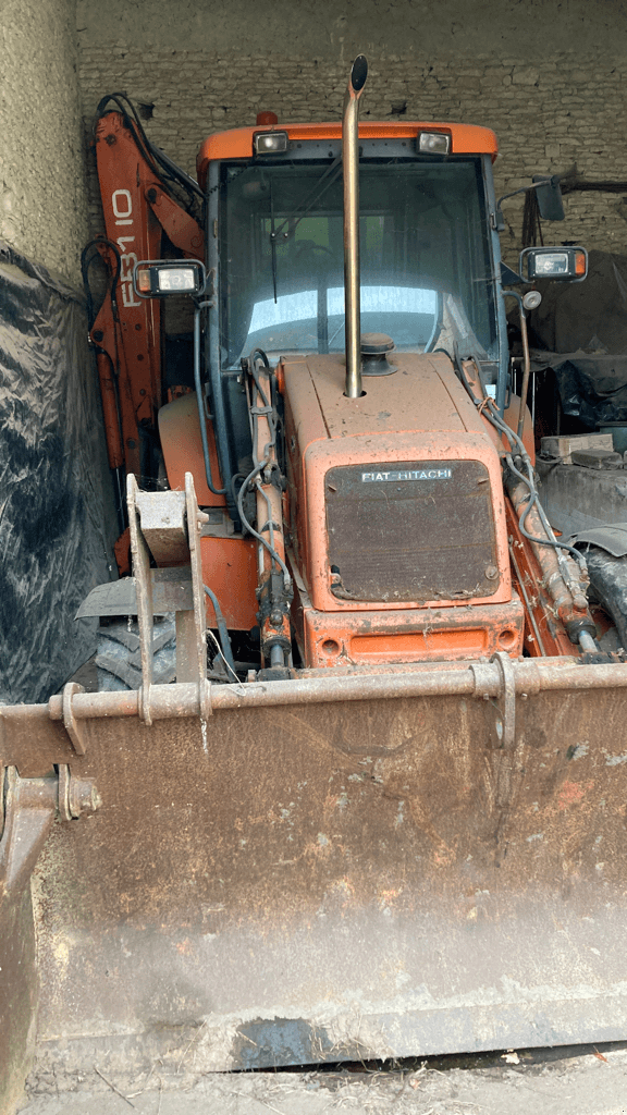 Baggerlader van het type Fiat Hitachi FB 110, Gebrauchtmaschine in CINTHEAUX (Foto 1)