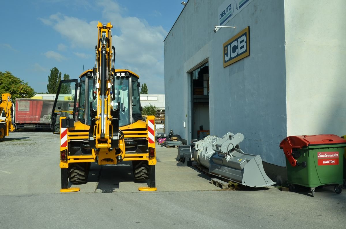 Baggerlader of the type JCB 3CX PLUS, Neumaschine in Wien (Picture 3)