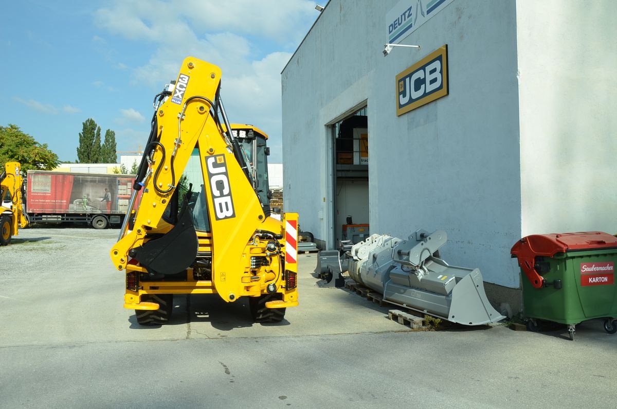 Baggerlader van het type JCB 3CX PLUS, Neumaschine in Wien (Foto 2)