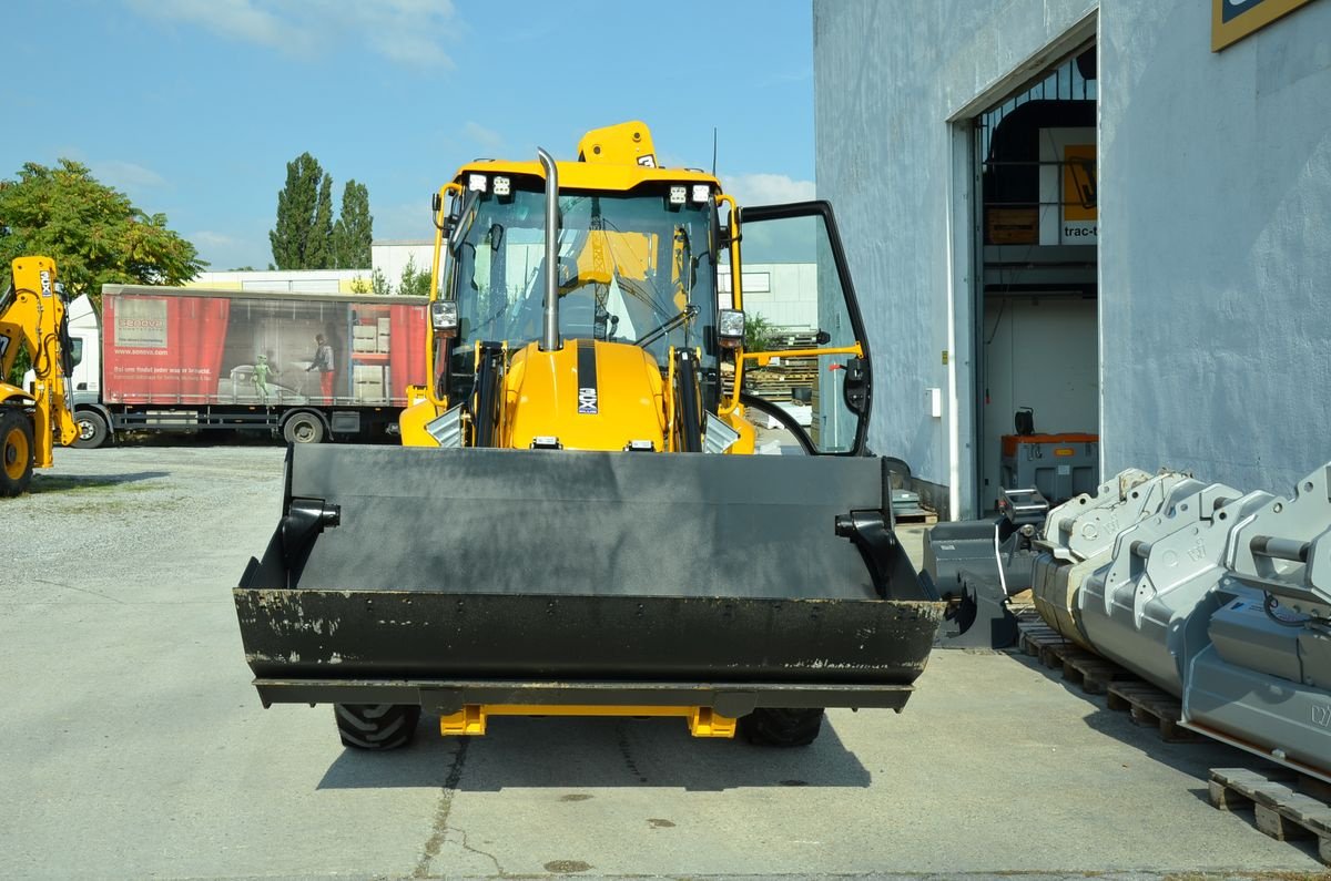 Baggerlader van het type JCB 3CX PLUS, Neumaschine in Wien (Foto 5)