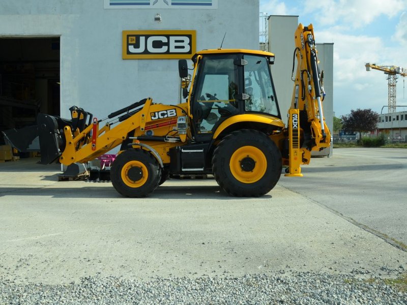 Baggerlader of the type JCB 3CX PLUS, Neumaschine in Wien (Picture 1)