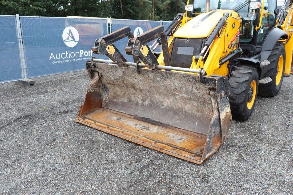 Baggerlader Türe ait JCB 3CX SITEMASTER, Neumaschine içinde Antwerpen (resim 11)