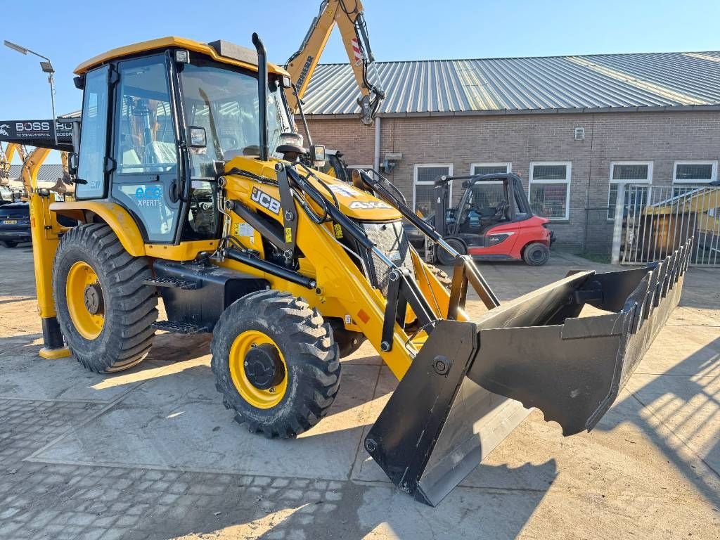 Baggerlader от тип JCB 3DX / 3CX Plus 4WD - 4/1 Bucket + Hammer, Neumaschine в Veldhoven (Снимка 4)