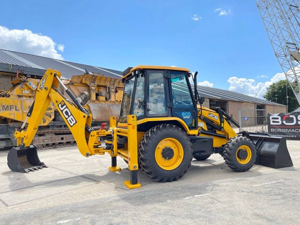 Baggerlader van het type JCB 3DX / 3CX Plus 4WD - New / Unused / Hammer Lines, Neumaschine in Veldhoven (Foto 3)