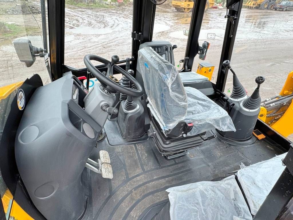 Baggerlader del tipo JCB 3DX / 3CX Plus 4WD - New / Unused / Hammer Lines, Neumaschine In Veldhoven (Immagine 7)