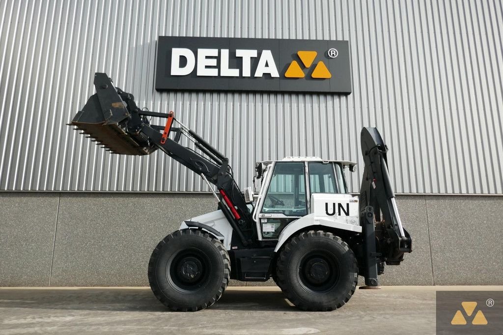 Baggerlader van het type JCB 4CX 4WS Ex-army, Gebrauchtmaschine in Zevenbergen (Foto 10)