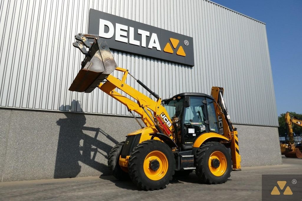 Baggerlader van het type JCB 4CX 4WS, Gebrauchtmaschine in Zevenbergen (Foto 4)