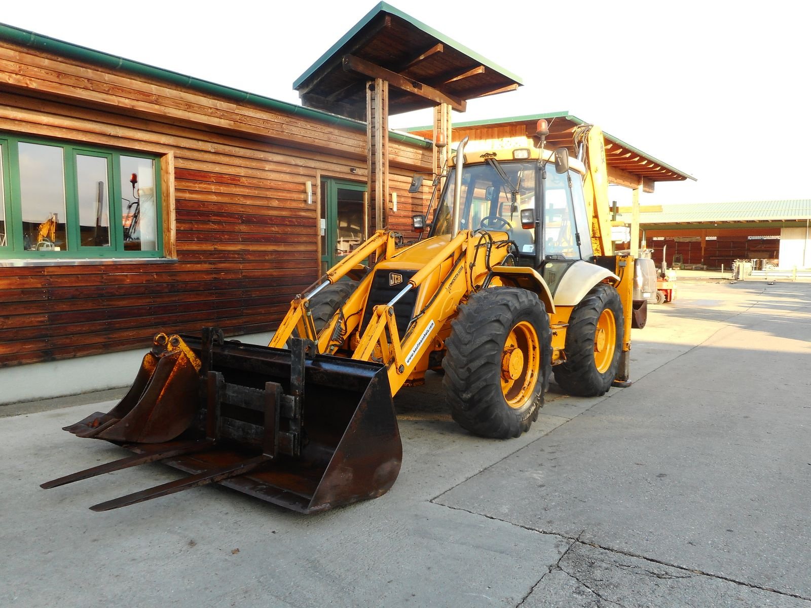 Baggerlader des Typs JCB 4XC mit 3x Schaufel und Gabel und Teleskoparm, Gebrauchtmaschine in St. Nikolai ob Draßling (Bild 2)