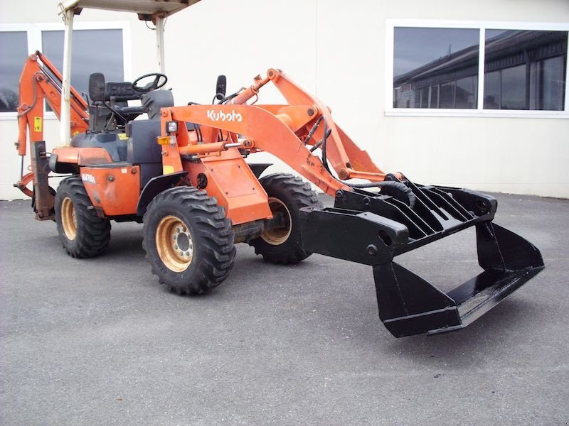 Baggerlader tipa Kubota R420B, Gebrauchtmaschine u St Cyr/Morin (Slika 5)