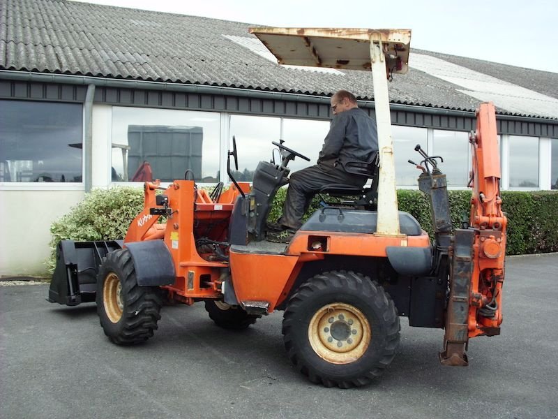 Baggerlader типа Kubota R420B, Gebrauchtmaschine в St Cyr/Morin (Фотография 11)