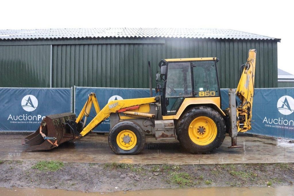 Baggerlader типа Massey Ferguson 860, Gebrauchtmaschine в Antwerpen (Фотография 2)