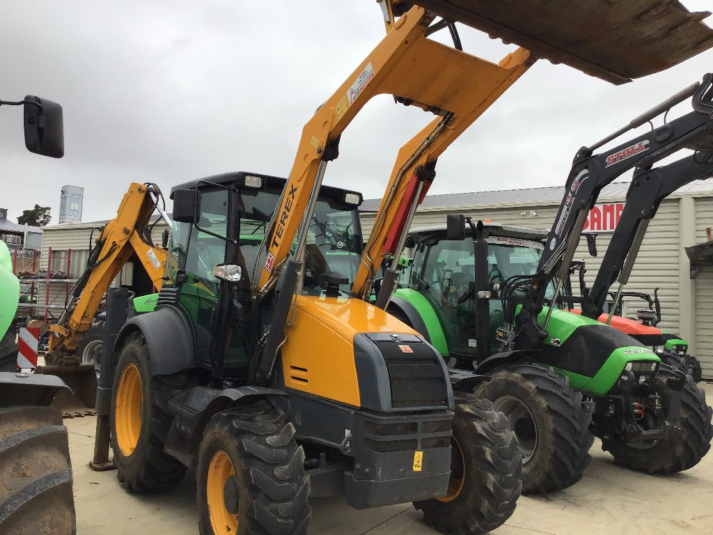 Baggerlader of the type Terex 860 SX, Gebrauchtmaschine in ST FLOUR (Picture 1)