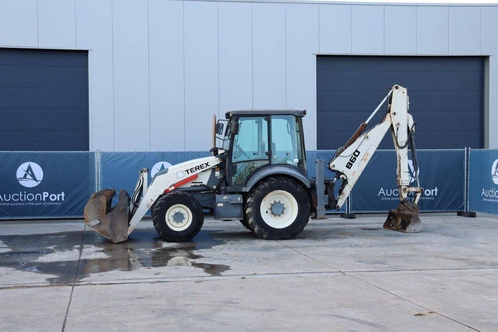 Baggerlader du type Terex 860, Gebrauchtmaschine en Antwerpen (Photo 1)