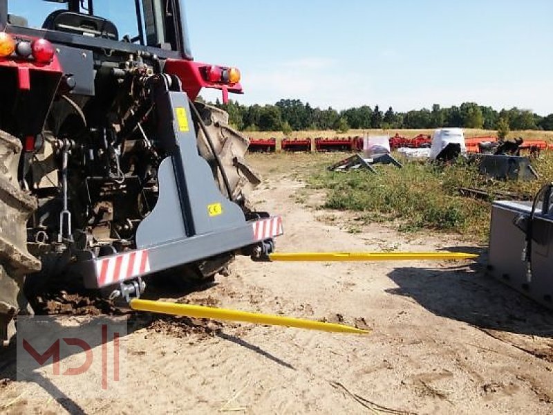 Ballengabel του τύπου MD Landmaschinen MD AT Dreipunkt Ballengabel Hydraulisch klappbar 2-4 Zinken, Neumaschine σε Zeven (Φωτογραφία 2)