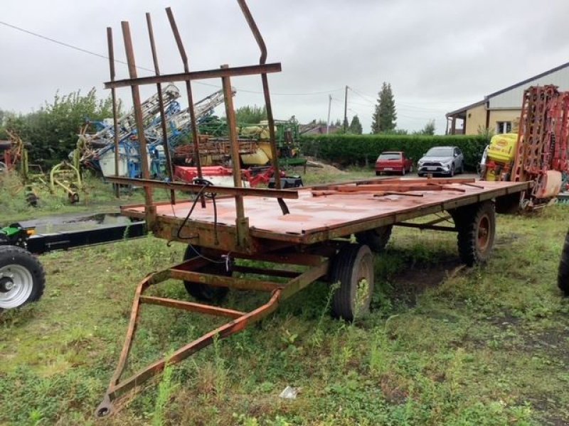 Ballensammelwagen типа Delaplace 6M, Gebrauchtmaschine в les hayons (Фотография 3)