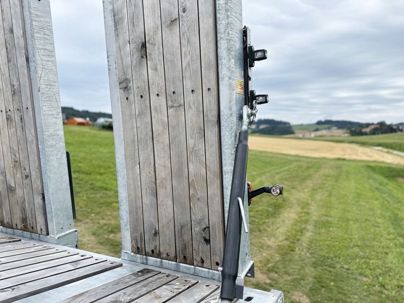 Ballensammelwagen Türe ait Fliegl DTS 300 P 3-Achs Tieflade Anhänger, Gebrauchtmaschine içinde St. Marienkirchen (resim 8)