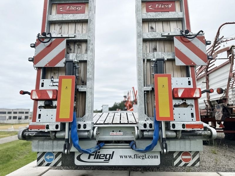 Ballensammelwagen tipa Fliegl DTS 300 P 3-Achs Tieflade Anhänger, Gebrauchtmaschine u St. Marienkirchen (Slika 4)