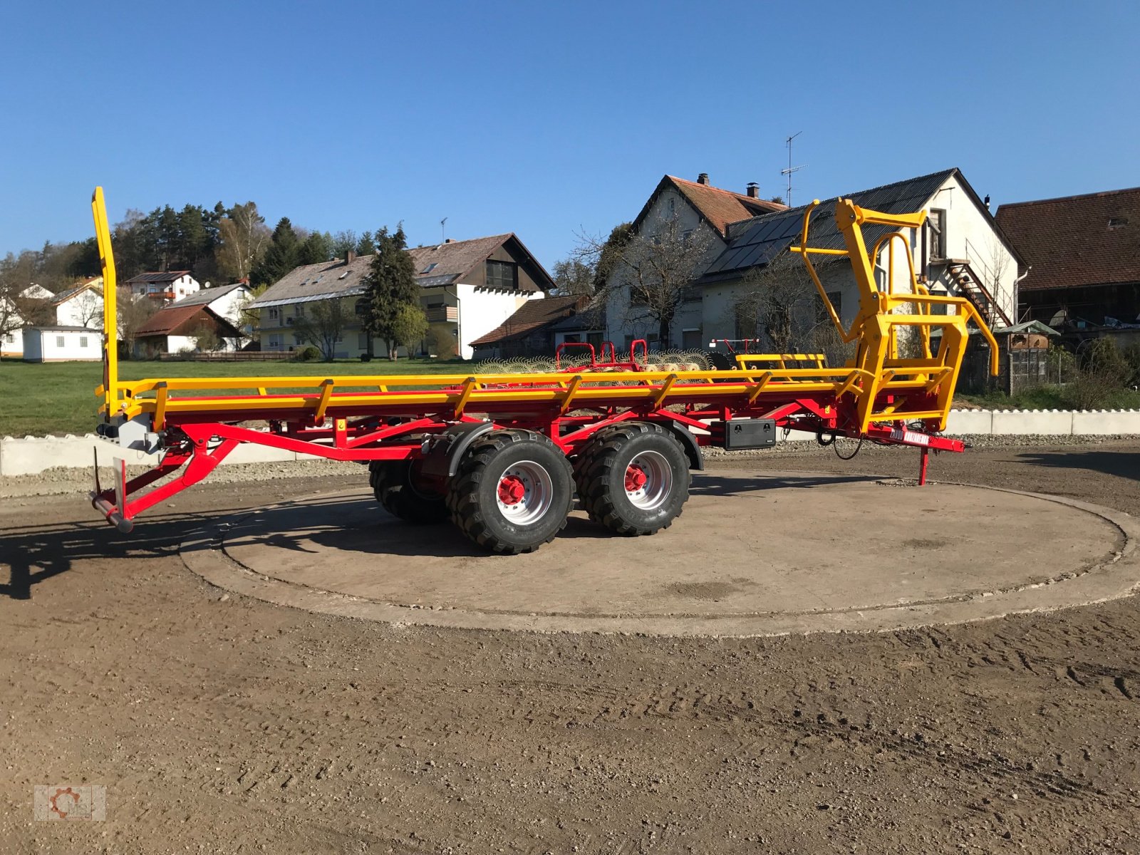 Ballensammelwagen van het type Kobzarenko PT-21 Selbstlader, Neumaschine in Tiefenbach (Foto 4)