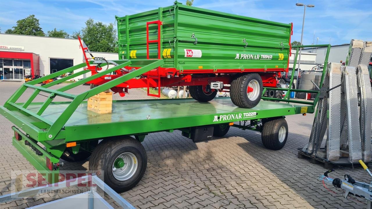 Ballensammelwagen du type PRONAR T 022 M Auflaufbremse, Neumaschine en Groß-Umstadt (Photo 1)