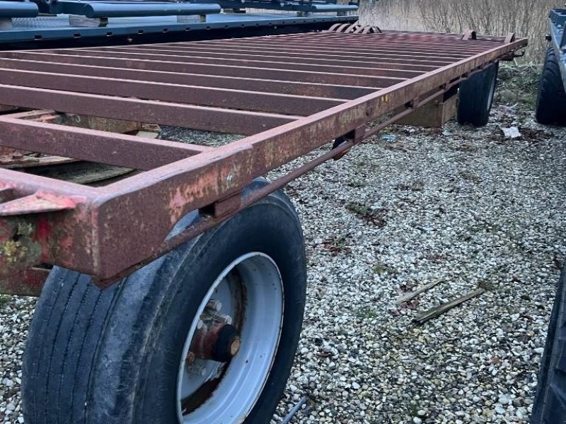 Ballensammelwagen van het type Sonstige Halmvogn 2 akslet, Gebrauchtmaschine in Mern (Foto 1)