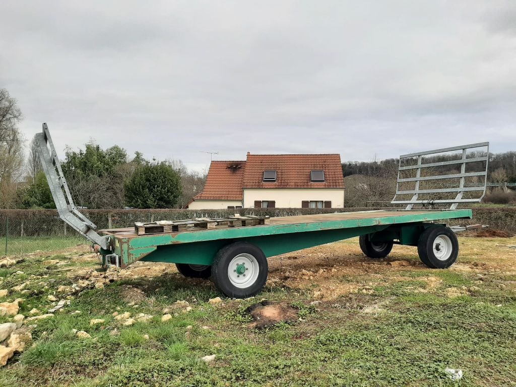 Ballensammelwagen za tip Sonstige RQF 70, Gebrauchtmaschine u NEUVILLE AUX BOIS (Slika 4)