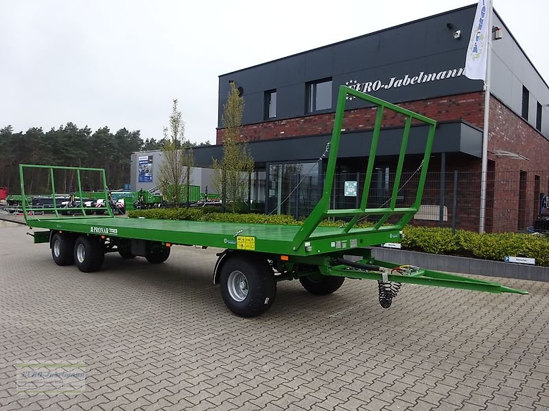 Ballentransportwagen van het type PRONAR PRONAR Ballenwagen TO 23, TO 23 M, Druckl. 3-Achser, 15 to, NEU, Neumaschine in Itterbeck (Foto 5)