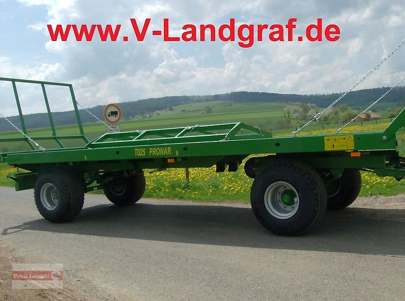 Ballentransportwagen tip PRONAR T 025 M Ballenwagen, Neumaschine in Ostheim/Rhön (Poză 1)