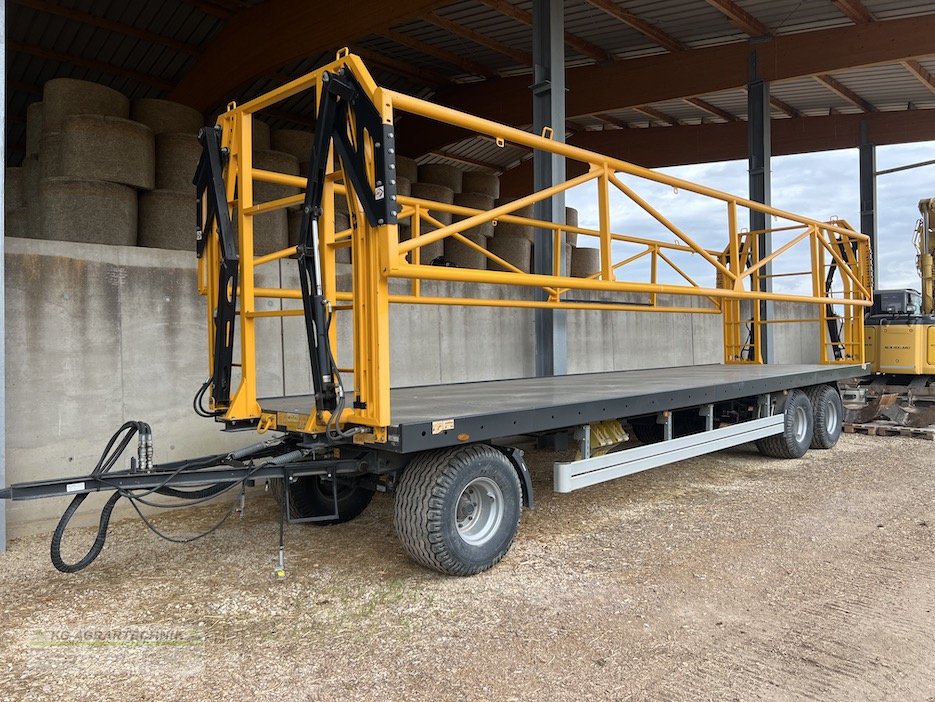 Ballentransportwagen du type WIELTON PRS Ballenwagen mit hydr. Ladungssicherung, Neumaschine en Langensendelbach (Photo 4)