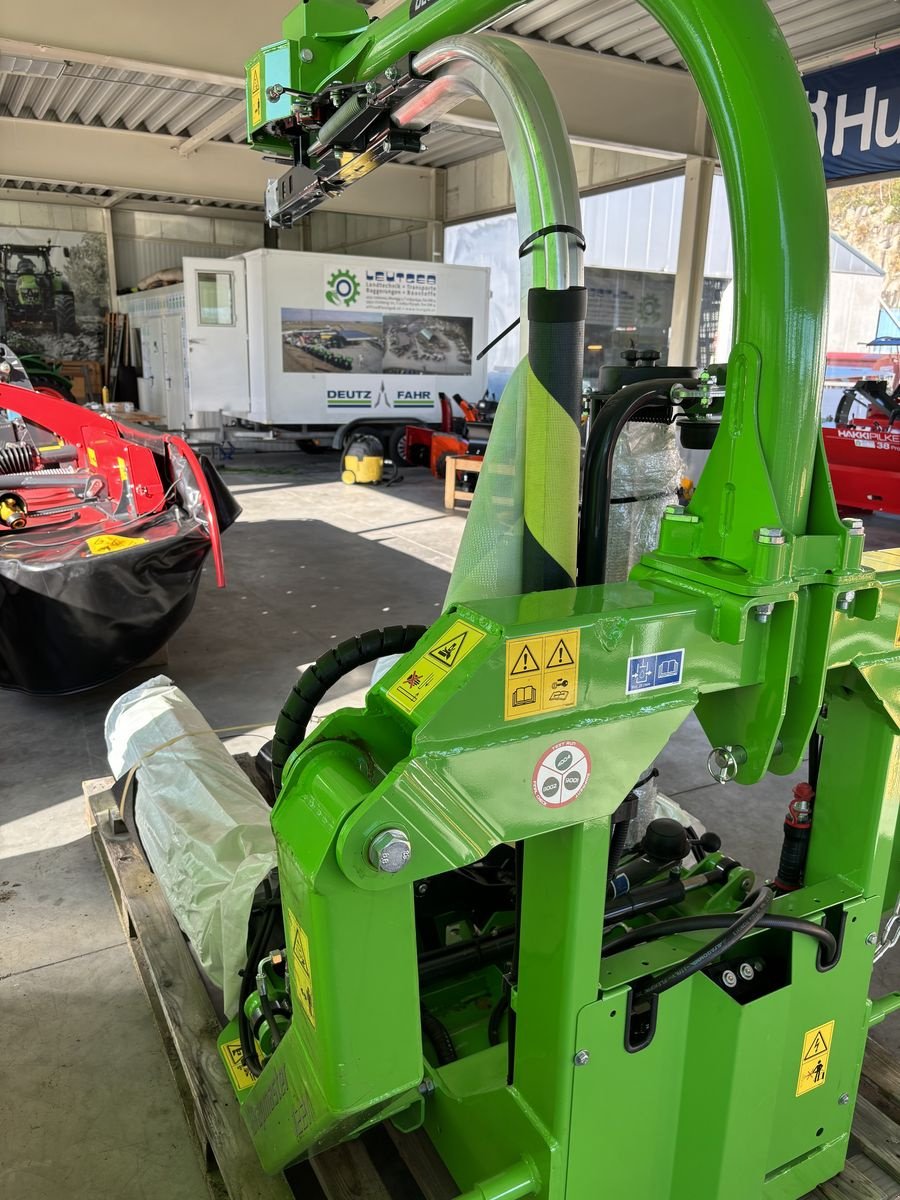 Ballenwickler van het type Deutz-Fahr WM 1221C, Neumaschine in Liebenau (Foto 4)