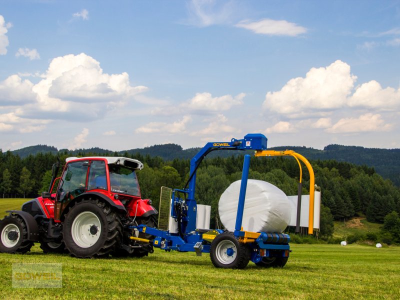 Ballenwickler van het type Göweil G 2020, Neumaschine in Kirchschlag