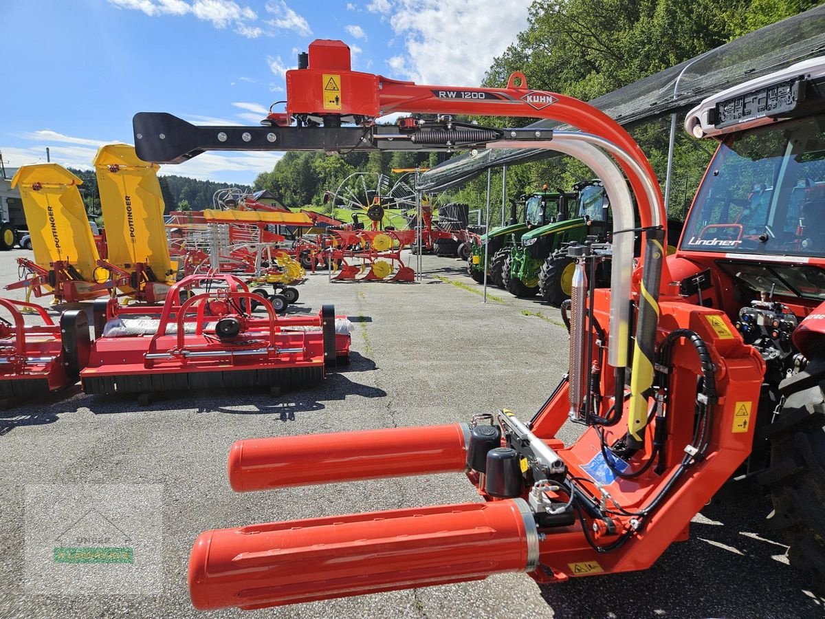 Ballenwickler van het type Kuhn RW 1200C, Neumaschine in Wies (Foto 1)