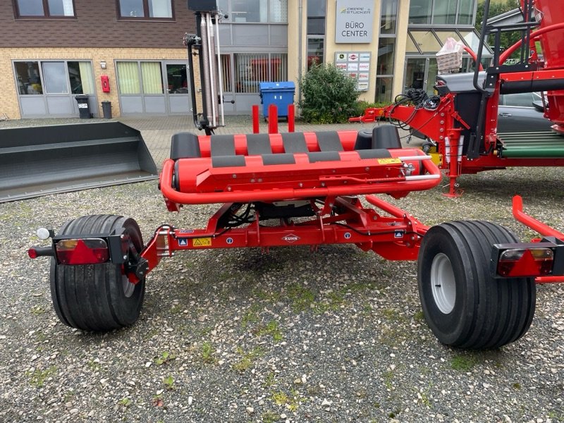 Ballenwickler del tipo Kuhn RW 1410 C, Neumaschine en Lauterberg/Barbis (Imagen 3)