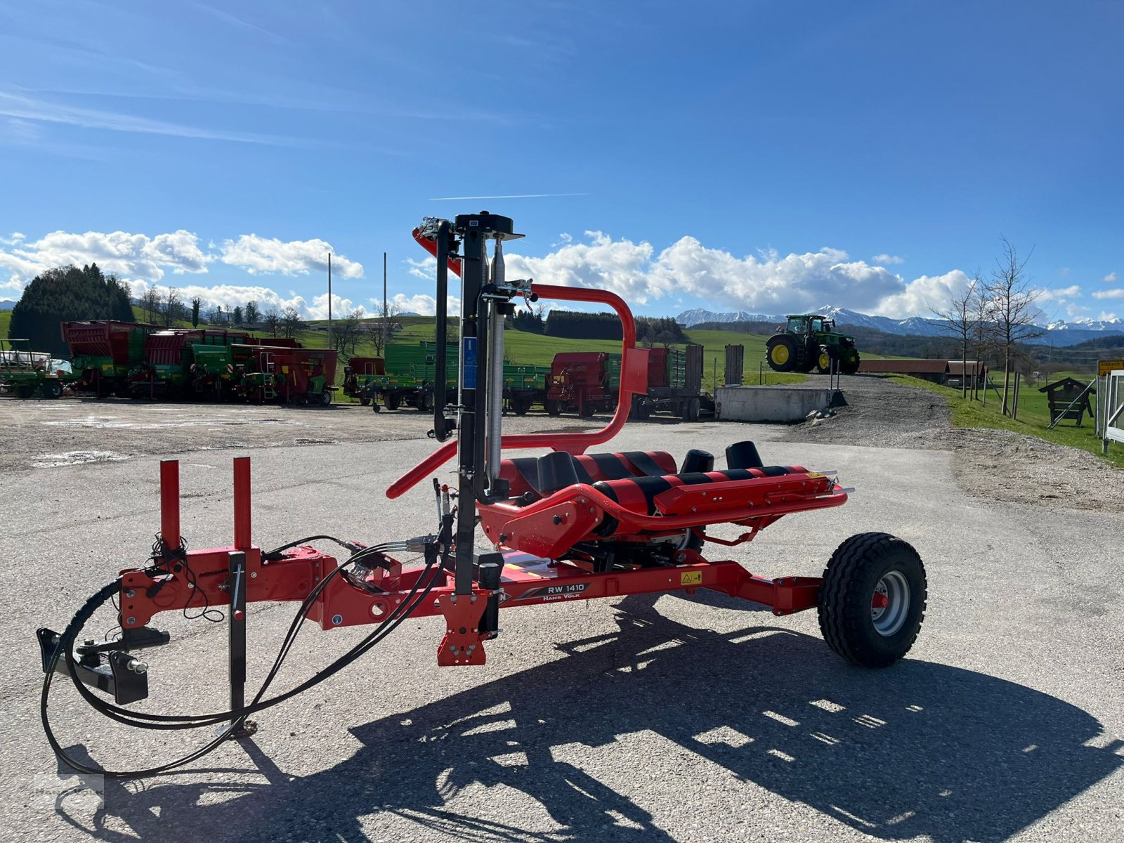 Ballenwickler tipa Kuhn RW 1410M, Neumaschine u Antdorf (Slika 8)