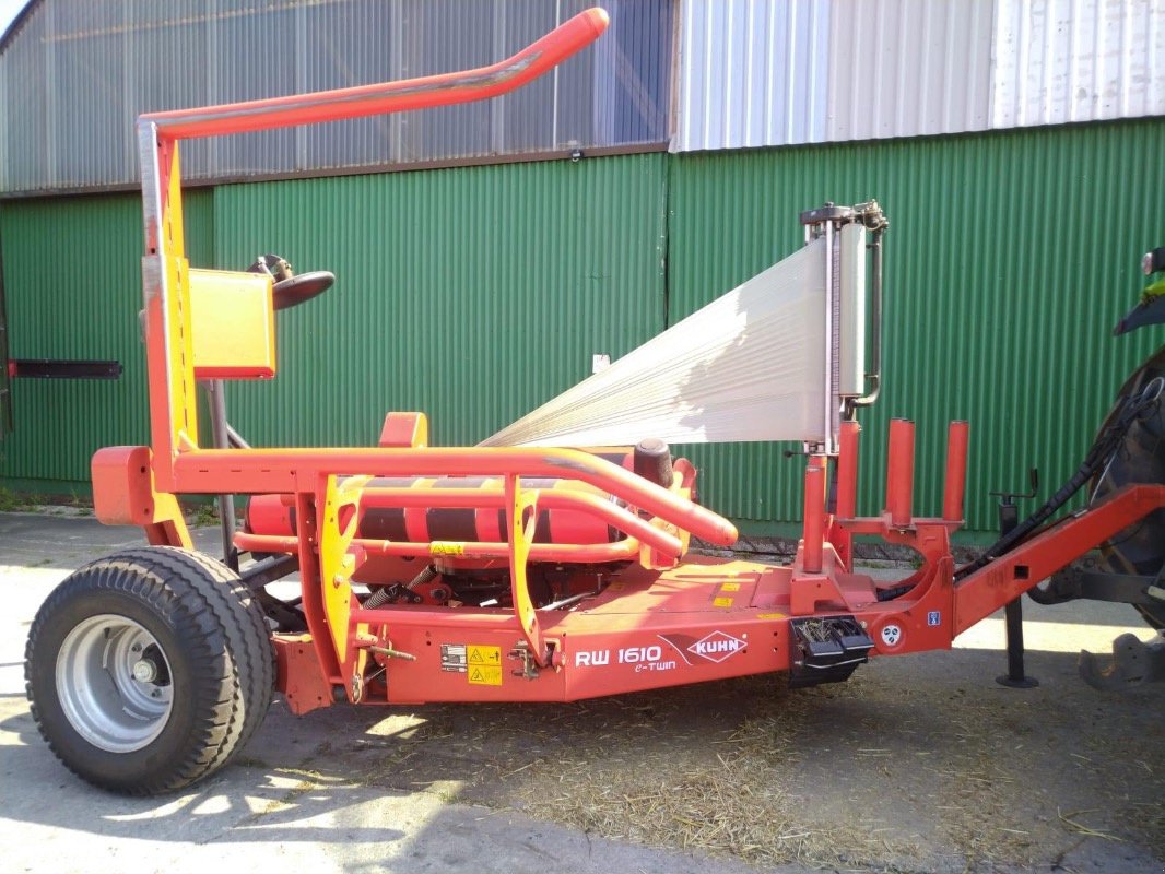 Ballenwickler tip Kuhn RW 1610 e-twin, Gebrauchtmaschine in Liebenwalde (Poză 2)