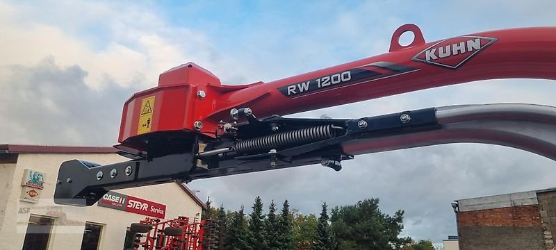 Ballenwickler del tipo Kuhn RW1200C, Neumaschine en Flessau (Imagen 6)