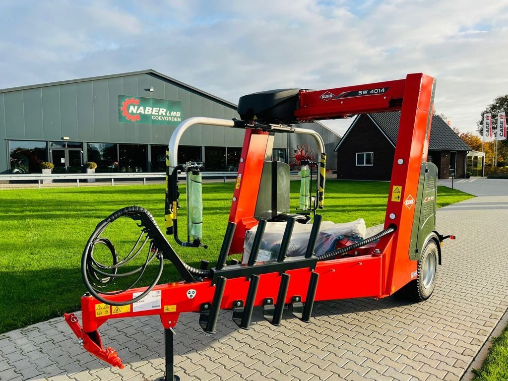 Ballenwickler tip Kuhn SW 4014 - Autoload, Neumaschine in Coevorden (Poză 1)